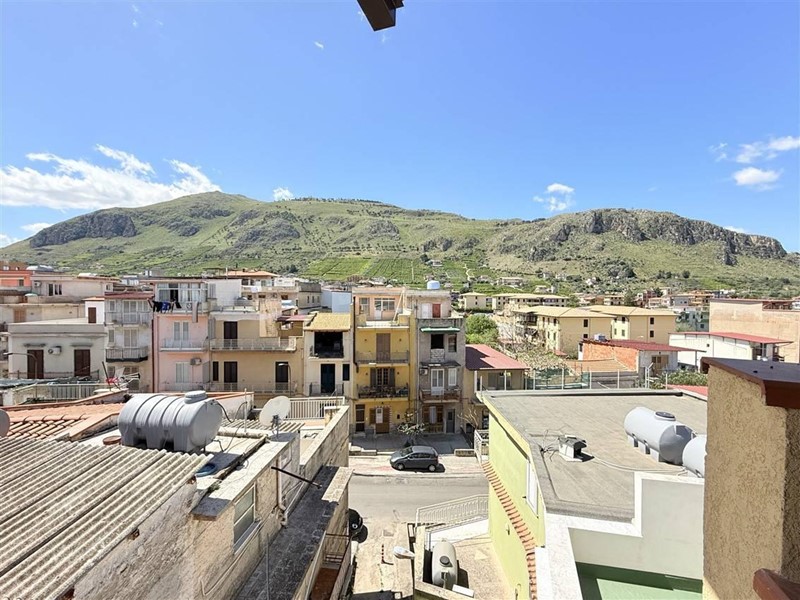 Quadrilocale in Vendita a Misilmeri, 72'000&euro;, 86 m²