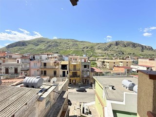Quadrilocale in Vendita a Misilmeri, 72'000&euro;, 86 m²
