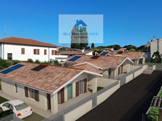 Villa in Vendita a Anguillara Sabazia, 280'000€, 90 m²