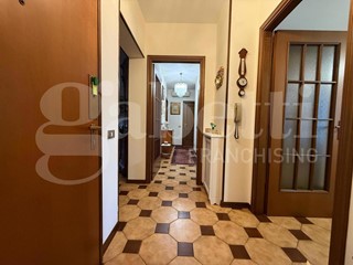Quadrilocale in Vendita a Rovigo, 115'000€, 113 m², arredato, con Box