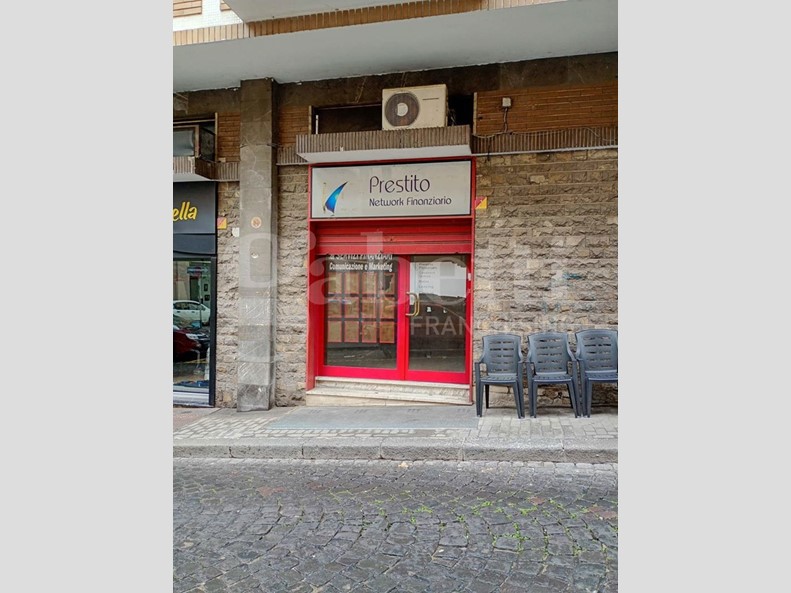 Negozio in Vendita a Benevento, 50'000€, 35 m²