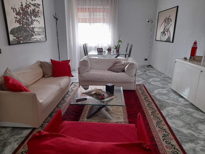 Quadrilocale in Affitto a Catanzaro, zona Via De Gasperi, 650€, 120 m², arredato