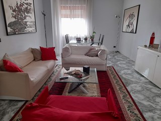 Quadrilocale in Affitto a Catanzaro, zona Via De Gasperi, 650€, 120 m², arredato