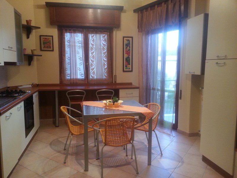 Bilocale in Affitto a Catanzaro, zona Nord, 350€, 45 m², arredato