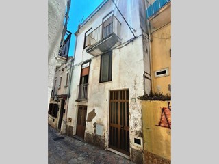 Casa Semi Indipendente in Vendita a Messina, 24'500&euro;, 114 m²