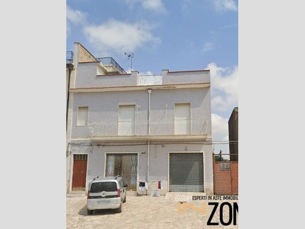 Quadrilocale in Vendita a Apricena, 57'750&euro;, 151 m²