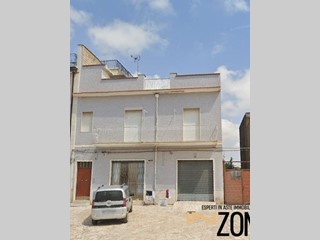 Quadrilocale in Vendita a Apricena, 57'750&euro;, 151 m²