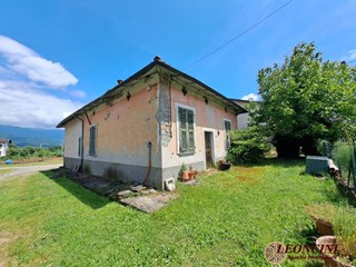 Villa in Vendita a Mulazzo, 34'000€, 110 m²