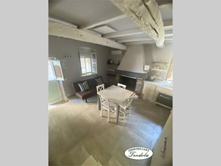 Casa Semi Indipendente in Affitto a Luni, 600€, 50 m²