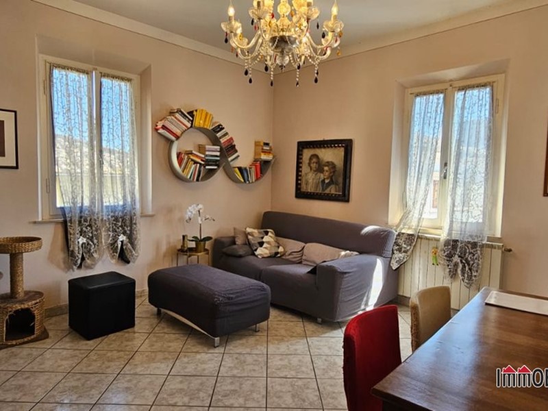 Bilocale in Vendita a Colle di Val D'Elsa, 95'000€, 65 m²