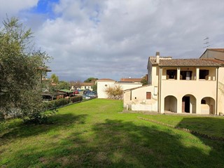 Casa Indipendente in Vendita a Capannoli, 219'000&euro;, 195 m², con Box