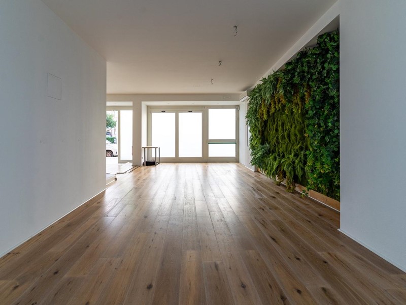 Immobile commerciale in Vendita a Vinci, zona Sovigliana, 190'000&euro;, 140 m²