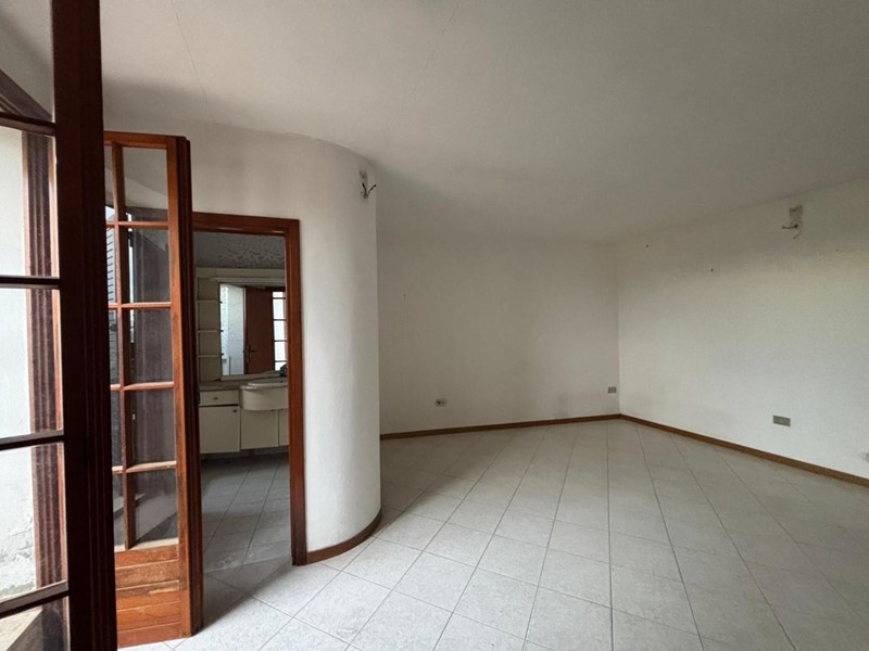 Quadrilocale in Vendita a Peccioli, 80'000&euro;, 70 m²