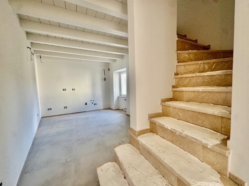 Casa Indipendente in Vendita a Massa, zona Turano, 245'000&euro;, 75 m²