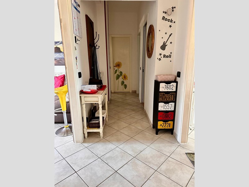 Quadrilocale in Vendita a Campiglia Marittima, zona Venturina, 135'000€, 89 m², arredato