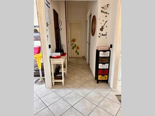 Quadrilocale in Vendita a Campiglia Marittima, zona Venturina, 135'000€, 89 m², arredato