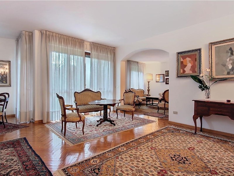 Appartamento in Vendita a Pisa, 630'000€, 210 m²