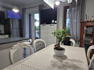 Villetta a schiera in Vendita a Carrara, zona Avenza, 345'000&euro;, 150 m²
