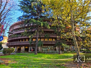 Trilocale in Vendita a Novara, 260'000€, 160 m²