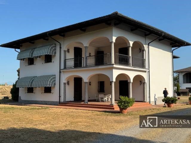 Rustico in Vendita a Novara, 1'400'000&euro;, 1900 m²
