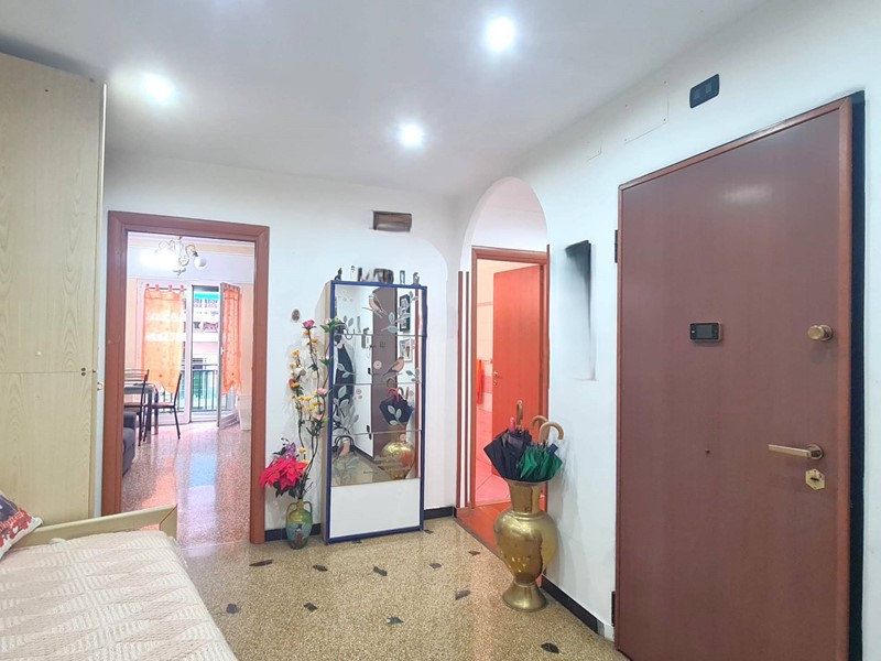 Quadrilocale in Vendita a Genova, 65'000€, 68 m²