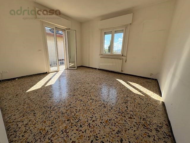 Appartamento in Vendita a Riccione, 255'000&euro;, 100 m²
