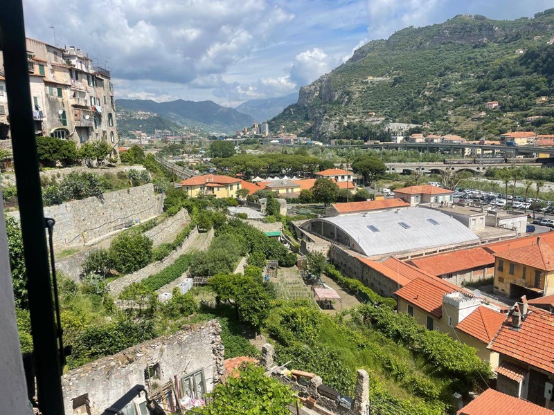 Trilocale in Vendita a Ventimiglia, 75'000&euro;, 50 m²