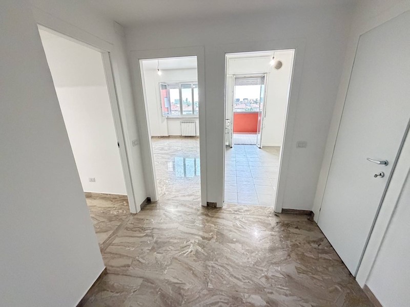 Trilocale in Affitto a Milano, 574€, 94 m²