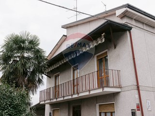 Trilocale in Vendita a Meda, 189'000&euro;, 109 m²