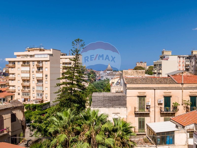 Appartamento in Vendita a Palermo, 315'000€, 146 m²