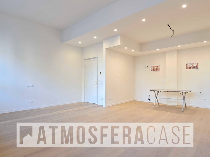 Quadrilocale in Vendita a Bergamo, 379'000€, 160 m²