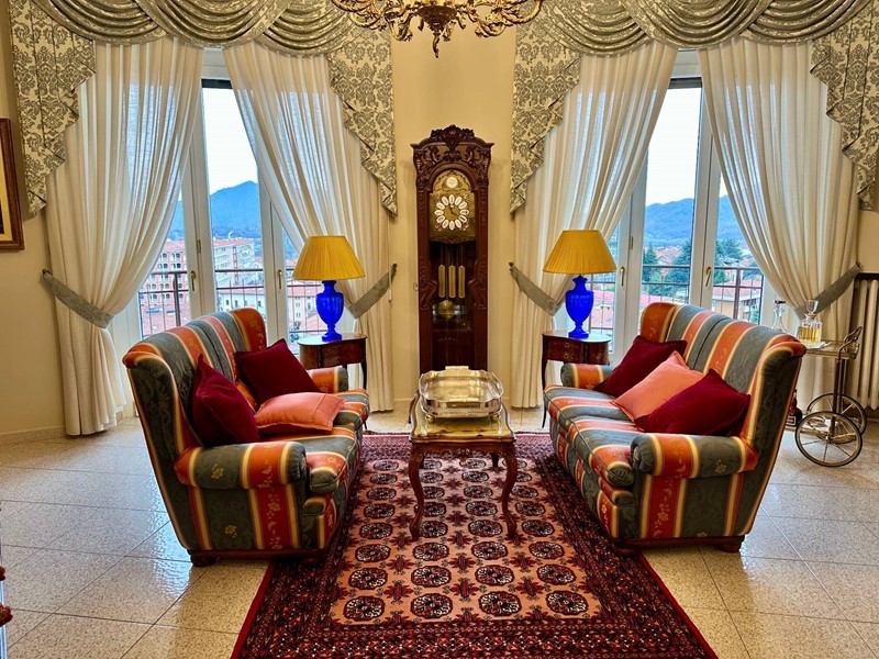 Appartamento in Vendita a Giaveno, 390'000&euro;, 188 m²