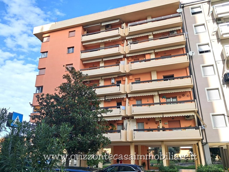 Appartamento in Vendita a Ascoli Piceno, 89'000€, 80 m²