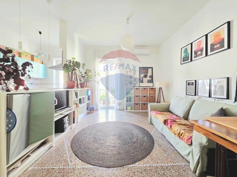 Trilocale in Vendita a Roma, 315'000€, 75 m²