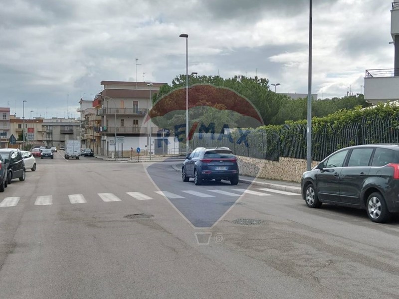 Box in Vendita a Manfredonia, 34'000&euro;, 24 m²