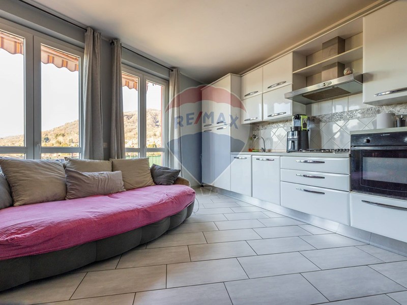 Trilocale in Vendita a Cugliate Fabiasco, 154'000&euro;, 86 m²