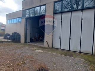 Magazzino in Vendita a Varese, 68'000&euro;, 60 m²