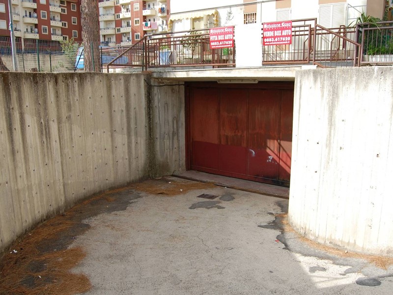 Box in Vendita a Canosa di Puglia, 15'000€, 25 m²