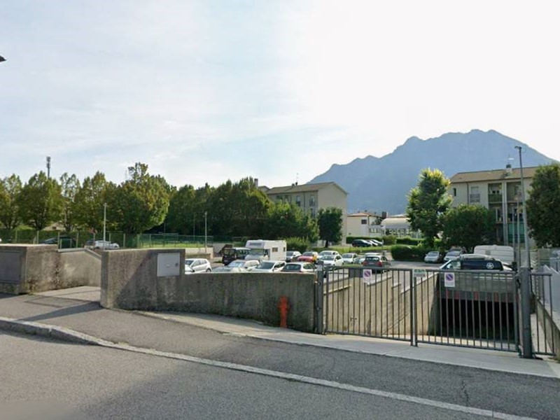 Box in Vendita a Lecco, 19'000€, 15 m²