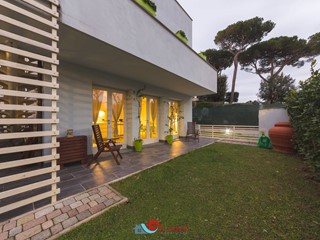 Trilocale in Affitto a Pisa, 1'490€, 65 m²