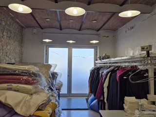 Attività commerciale in Vendita a Terni, 100'000&euro;, 88 m²