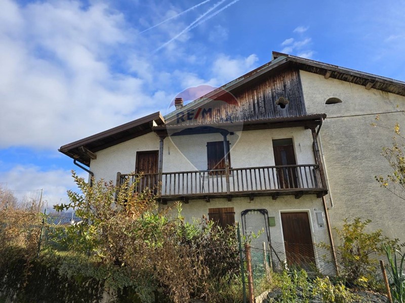 Casa Semi Indipendente in Vendita a Lamon, 40'000&euro;, 85 m²