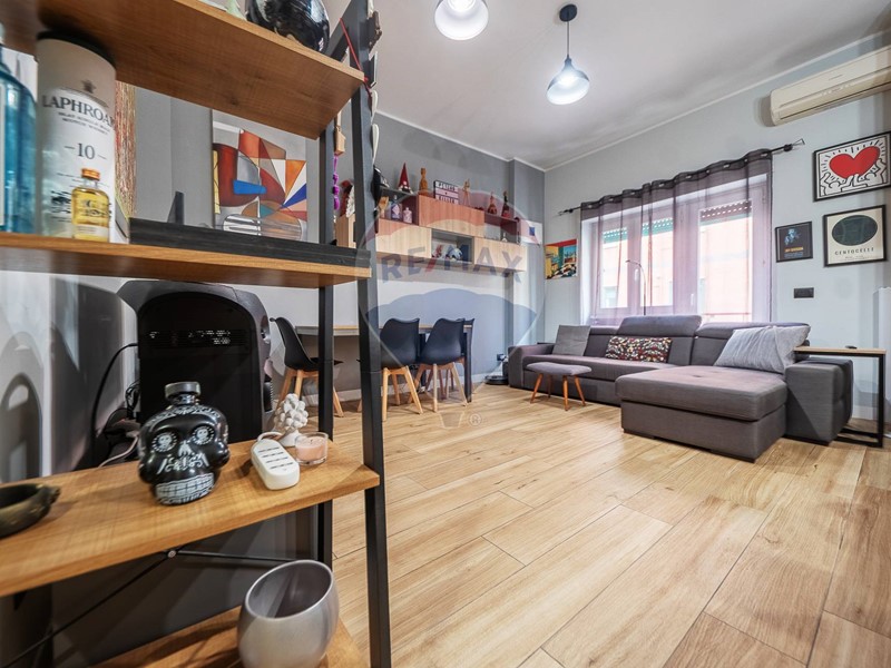 Trilocale in Vendita a Roma, 260'000€, 75 m²