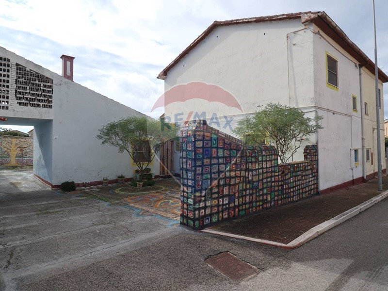 Casa Semi Indipendente in Vendita a Matera, 145'000&euro;, 206 m²