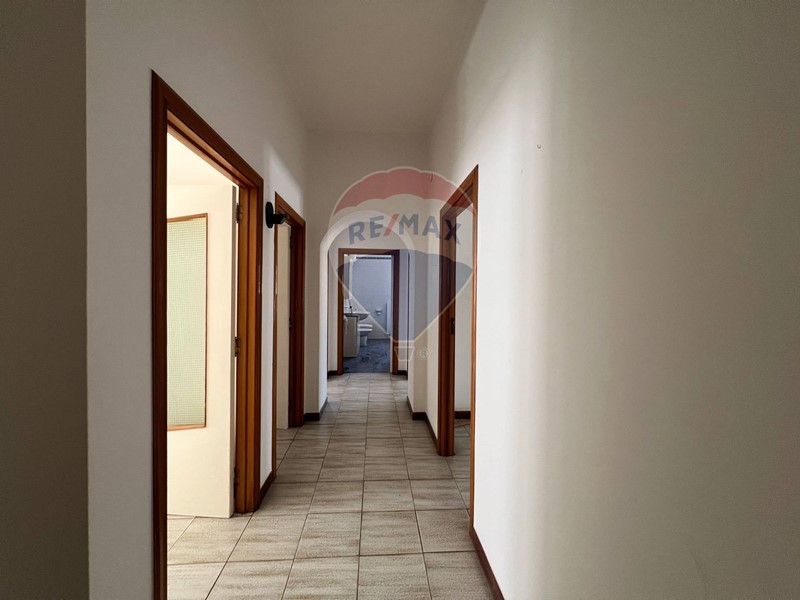 Trilocale in Vendita a Matera, 90'000&euro;, 97 m²