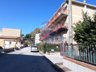 Trilocale in Vendita a Caltagirone, 87'000€, 104 m²