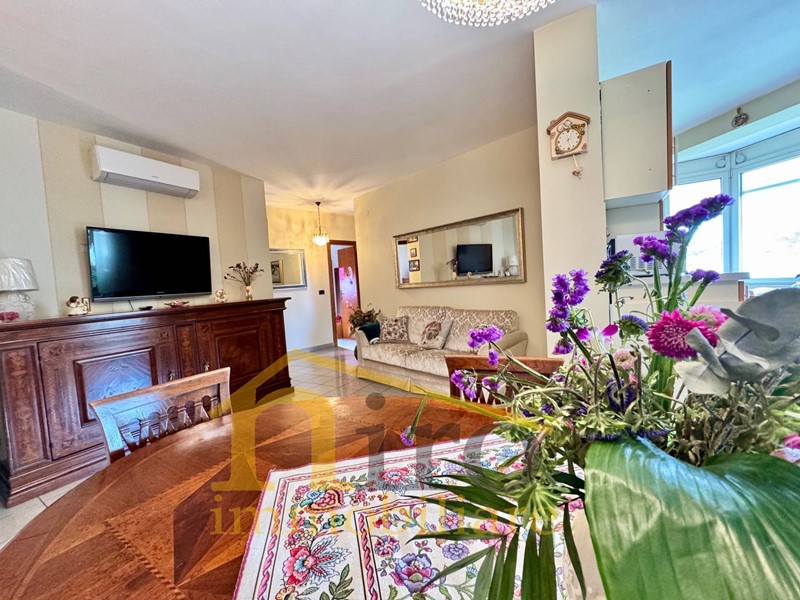 Trilocale in Vendita a Pescara, 150'000€, 100 m²