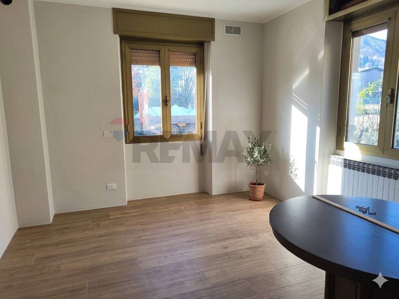Quadrilocale in Vendita a Darfo Boario Terme, 119'000&euro;, 122 m²