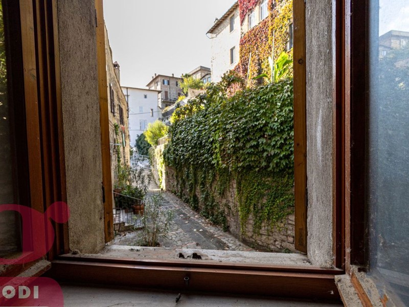 Trilocale in Vendita a Todi, 95'000&euro;, 75 m²