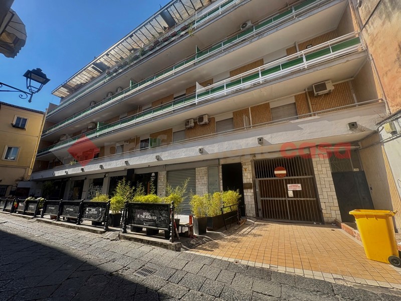 Quadrilocale in Vendita a Caserta, 238'000€, 130 m², con Box